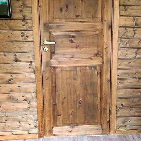 3 Person In Flatraket-by Traum Barmen