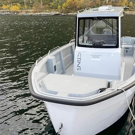 3 Person In Flatraket-by Traum Barmen