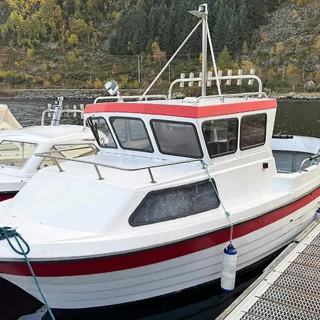 3 Person In Flatraket-by Traum Barmen