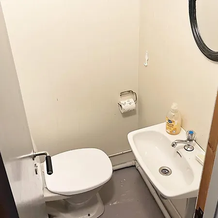 3 Person In Flatraket-by Traum Apartmán Barmen