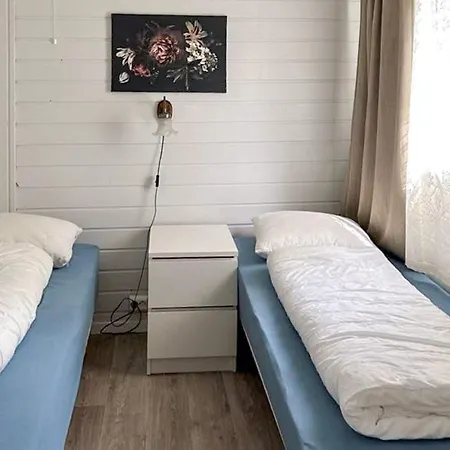 3 Person In Flatraket-by Traum Apartmán