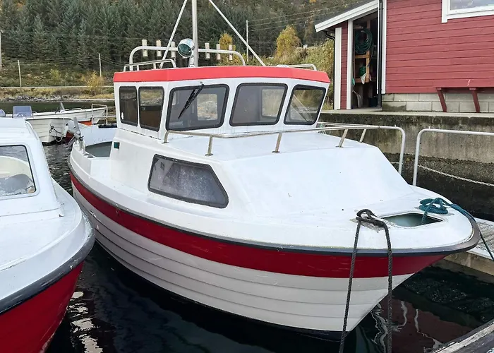 3 Person In Flatraket-by Traum